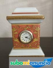 Reloj de mesa vintage, de porcelana,rosenthal,versace rosal