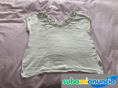 Camiseta blanca sin manga