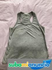 Camiseta gris de tirantes