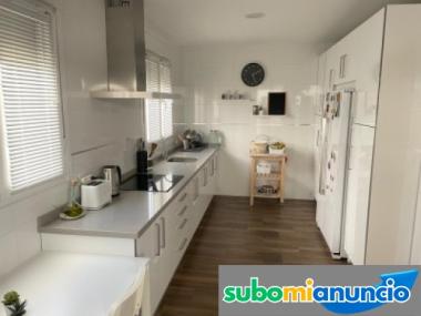 Casa moderna en venta en el berrocal con todas las comodidades