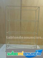 Estanteria minimalista en blanco, baldas cristal trasparente