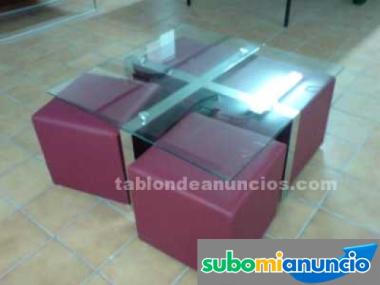 Mesa de centro con pufs