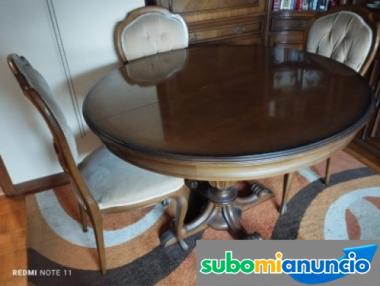 Vendo mesa con 6 sillas a juego