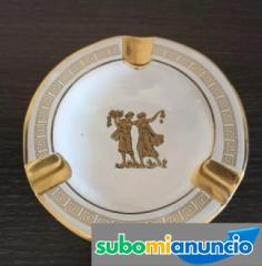 Vendo precioso cenicero de ceramica hecho a mano en grecia con oro de 24k