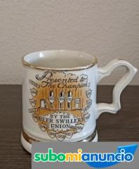 Vendo taza para coleccionar de 1960,champion beer swiller,prince william oro22k