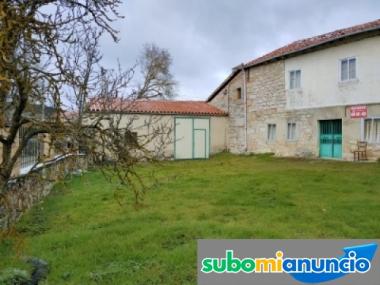 Venta de dos casas y cochera de pueblo ideal turismo rural y camino de santiago