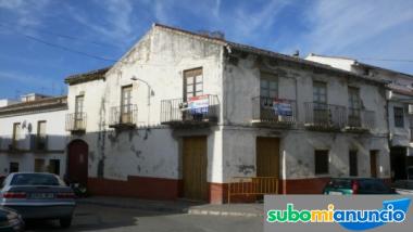 Venta de gran vivienda y muy bien situada