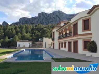 Villa con vistas hermosas