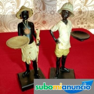 3 figuras africanas en porcelana con detalles franceses