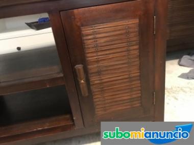 Mueble TV y mesita con tres cajones. Madera TEKA. Marr