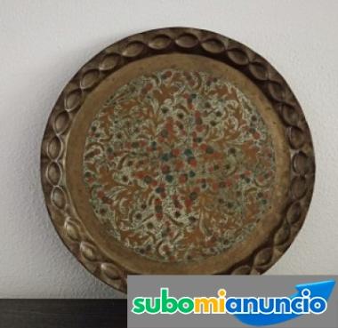 Vendo plato grande de bronce,esmaltado decorativo hecho a mano de los a