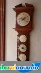 Reloj de pared con bar