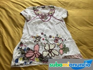 Blusa blanca con bordados