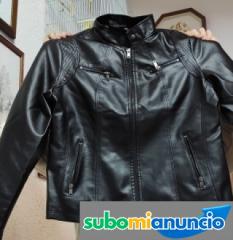 Chaqueta de piel negra nueva sin estrenar