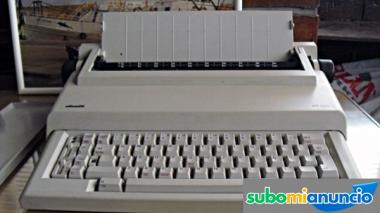 Maquina de escribir olivetti -pt-505