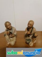 Pareja de Abuelos en porcelana Antigua