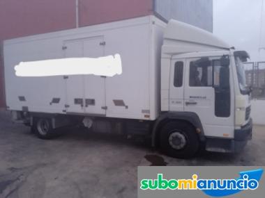 Volvo FL 615  220 Rigido caja cerrada